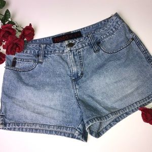 MUDD vintage mom denim jean shorts